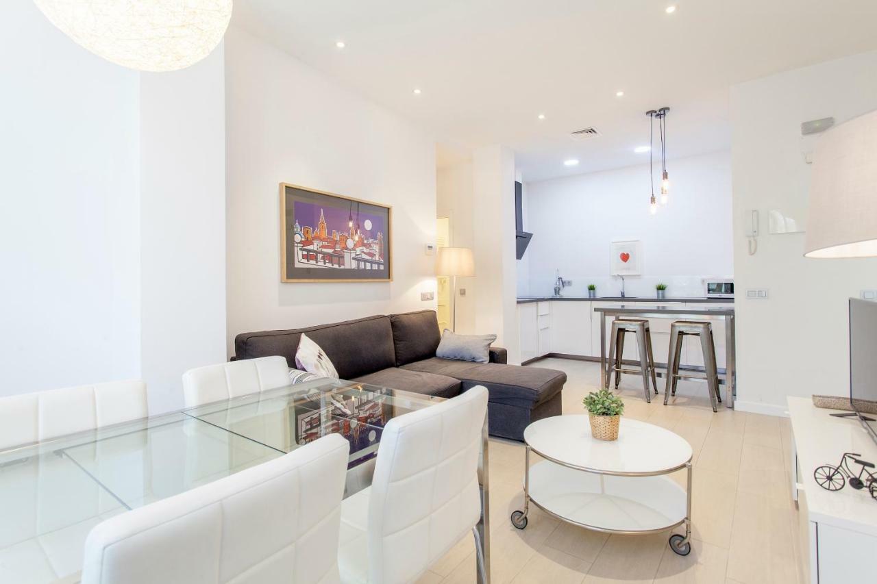 G&V Apartments Close To Center Valencia Bagian luar foto